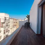 Bright & Comfy 2-Bedroom Appartment