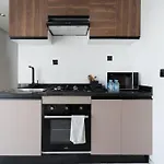 Bright & Comfy 2-Bedroom Appartment