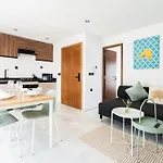 Bright & Comfy 2-Bedroom Appartment