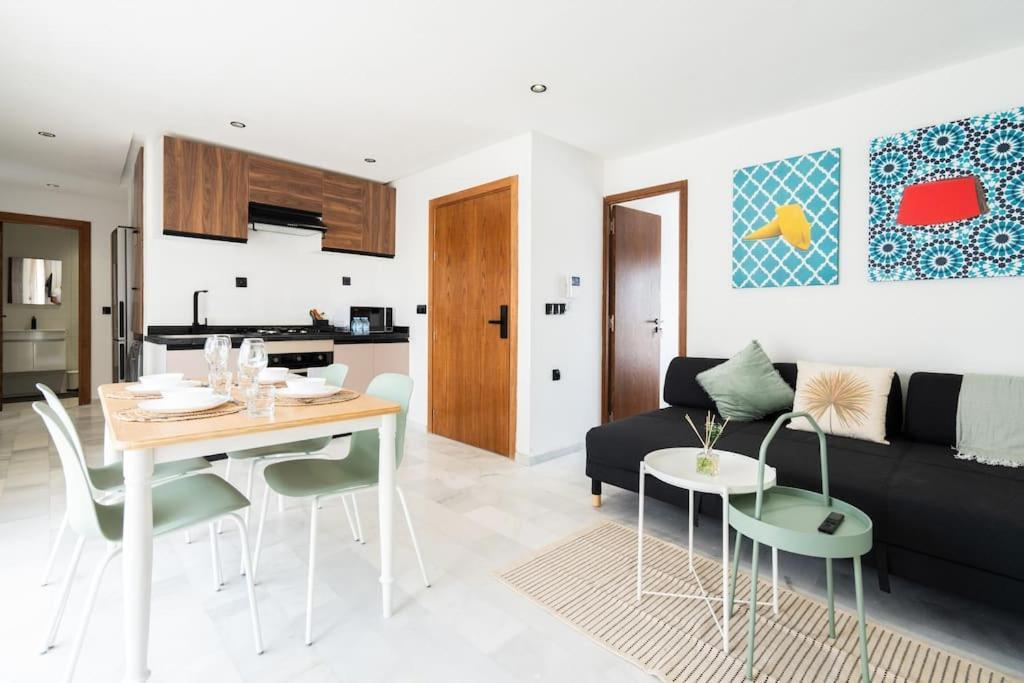 Bright & Comfy 2-bedroom Apartment